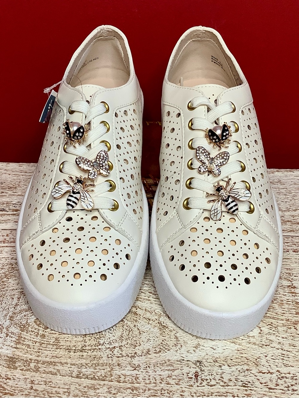 DV Roxanne Off White Airy Platform Sneakers Bee & Butterfly Bling Charms - Picture 5 of 16